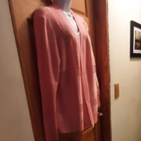 Blouse and sweater - Picture 3 of 7